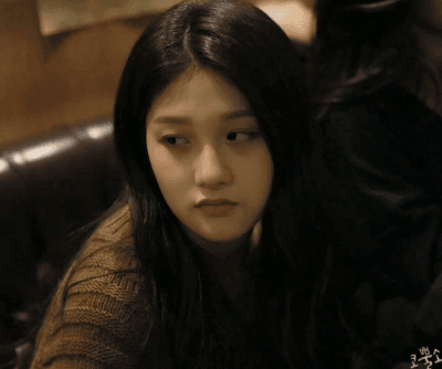 다크서클이 매력인 이서연.gif | 인스티즈