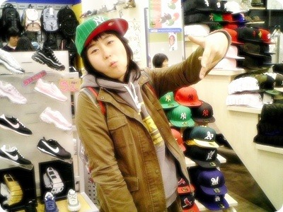 전형적인 중고딩때 일진 무리중에 꼭 있는 애들 (무릎꿇고들어오시긔) | 인스티즈