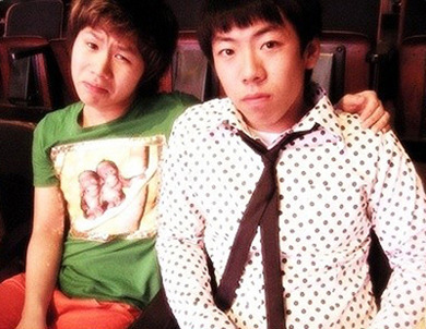 전형적인 중고딩때 일진 무리중에 꼭 있는 애들 (무릎꿇고들어오시긔) | 인스티즈