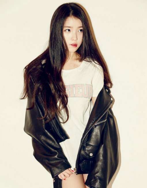 아이유 "내가 영악하고 약아서 싫다더라" [화보] | 인스티즈