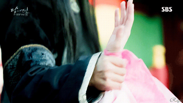 [달의연인] 왕소(이준기)가 해수(아이유)에게 집착할 수 밖에 없는 이유.ㅅㅍ | 인스티즈