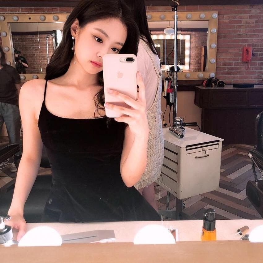 호불호 갈린다는 제니 신체 부위.JPG | 인스티즈