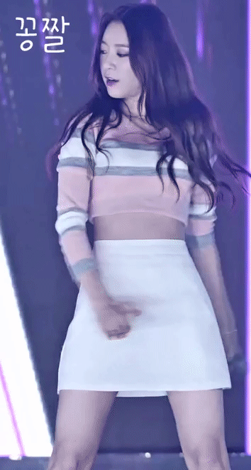 허리라인이 이쁜 아이돌.gif | 인스티즈