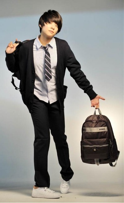 전형적인 중고딩때 일진 무리중에 꼭 있는 애들 (무릎꿇고들어오시긔) | 인스티즈