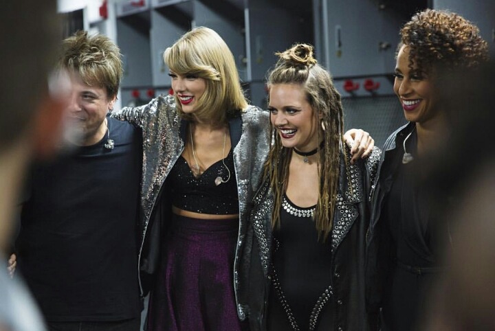 테일러 스위프트의 시그니처 립색깔 red lip | 인스티즈