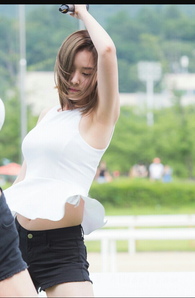 우희 겨드랑이 | 인스티즈