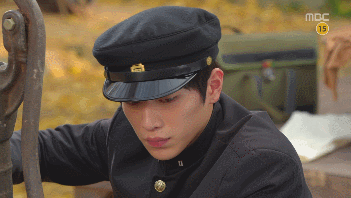키스하는 것도 뭣도 아닌데 섹슈얼 텐션 개쩌는 장면甲.gif | 인스티즈