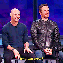 인터뷰에서 얼굴색 하나 안변하고 섹드립치는 배우들 ㄷㄷㄷ | 인스티즈