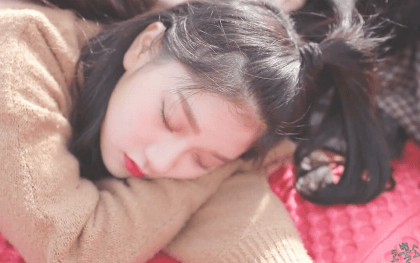 다크서클이 매력인 이서연.gif | 인스티즈