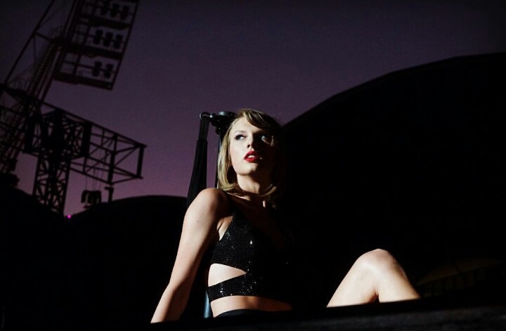 테일러 스위프트의 시그니처 립색깔 red lip | 인스티즈