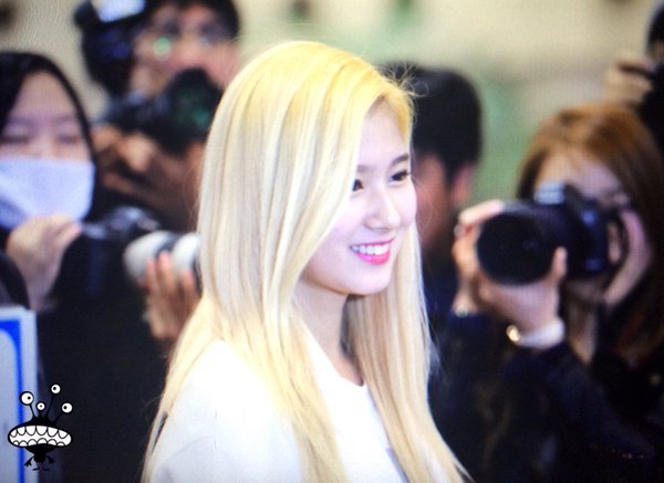 금발 너무 안어울리는 사나.jpg | 인스티즈