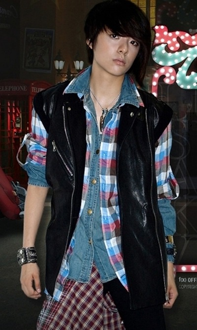 전형적인 중고딩때 일진 무리중에 꼭 있는 애들 (무릎꿇고들어오시긔) | 인스티즈