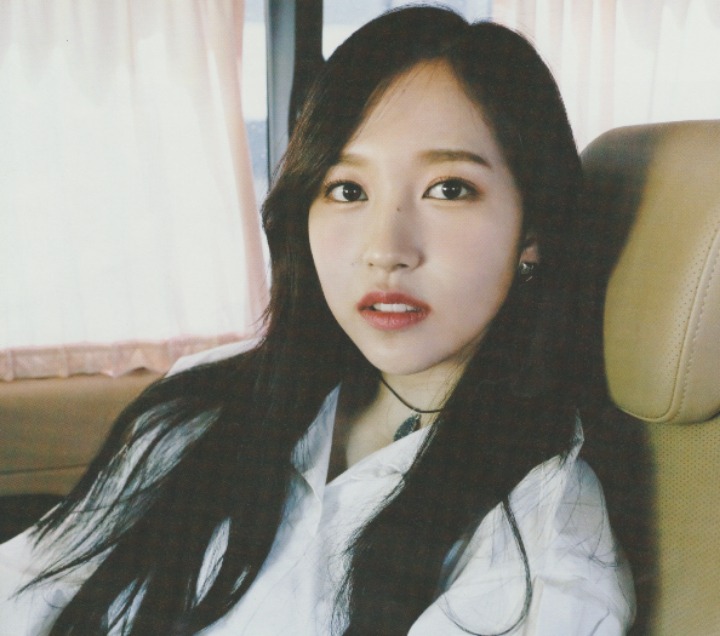 [twice] 묘이 미나 특유의 아련한 분위기나는 사진들.jpg | 인스티즈
