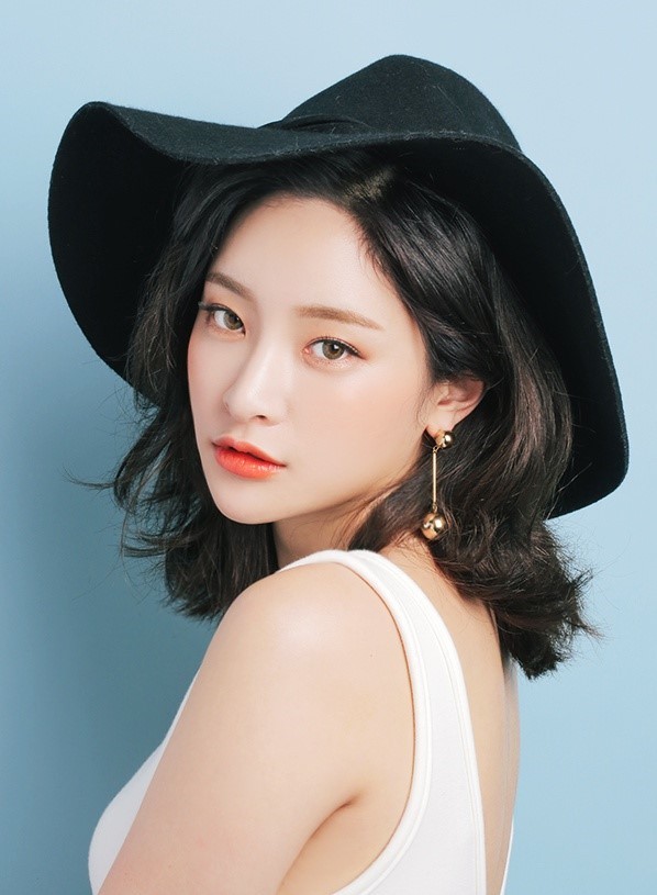 연예인 인맥쩌는 쇼핑몰 모델 | 인스티즈