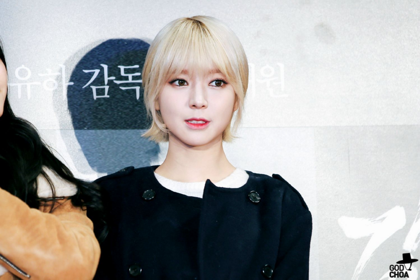 초아 vs 솔지 | 인스티즈