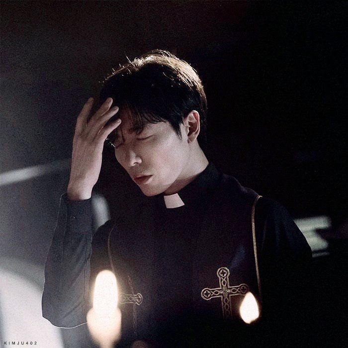 손 더 게스트 드라마 찍고부터 성당에 다니기 시작했다는 김재욱.jpgif (feat.김동욱) | 인스티즈