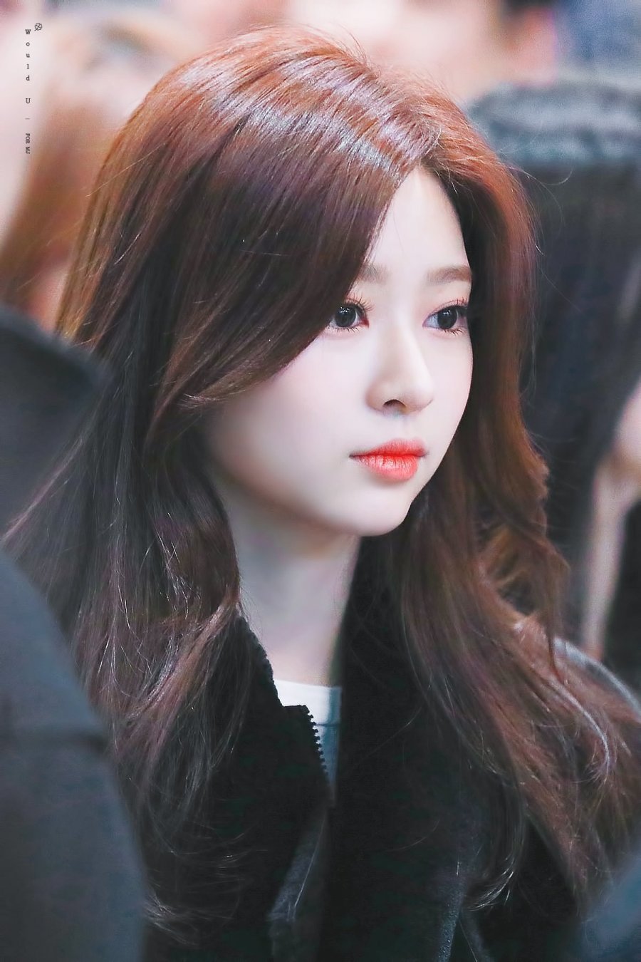옆모습까지 이쁜 아이즈원 김민주 | 인스티즈