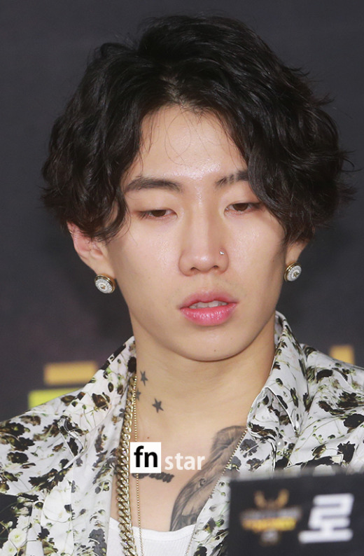 연예인 피부 가까이서 보기 | 인스티즈