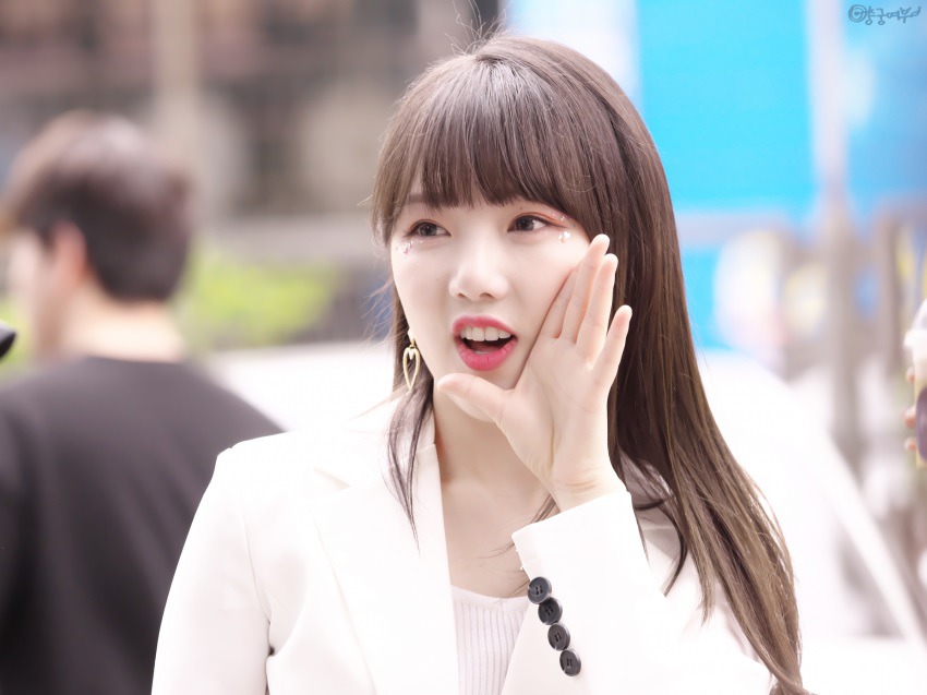 포카 교환하고 싶어서 여자친구 예린 | 인스티즈