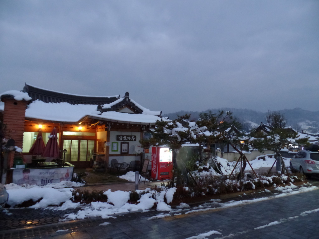 전주한옥마을 남천교 아치형의 아름다운 다리위의 한옥 누각 설경 및 야경 (안구정화) | 인스티즈