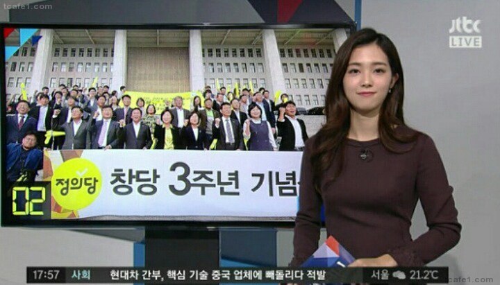 안경쓰기 전후 강지영 아나운서 | 인스티즈