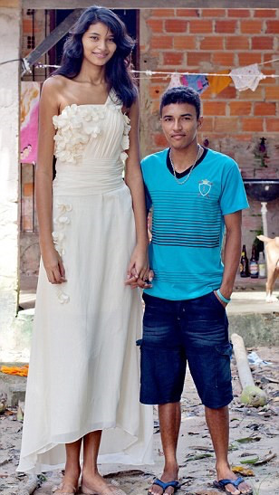 세계에서 가장 키큰 모델 ㅎㄷㄷ | 인스티즈