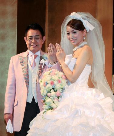 일본 연예인들의 결혼식 사진.jpg | 인스티즈