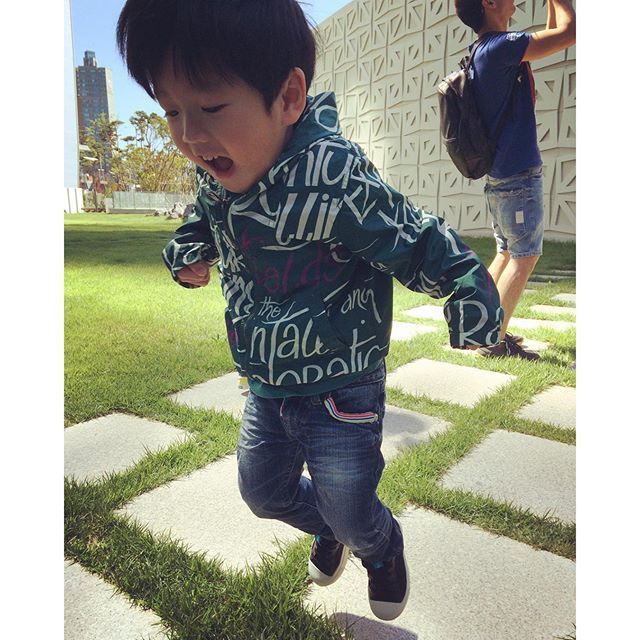 4살 생일을 맞아 한국으로 놀러온 대만쌍둥이 첼시와 제스퍼♡!! | 인스티즈