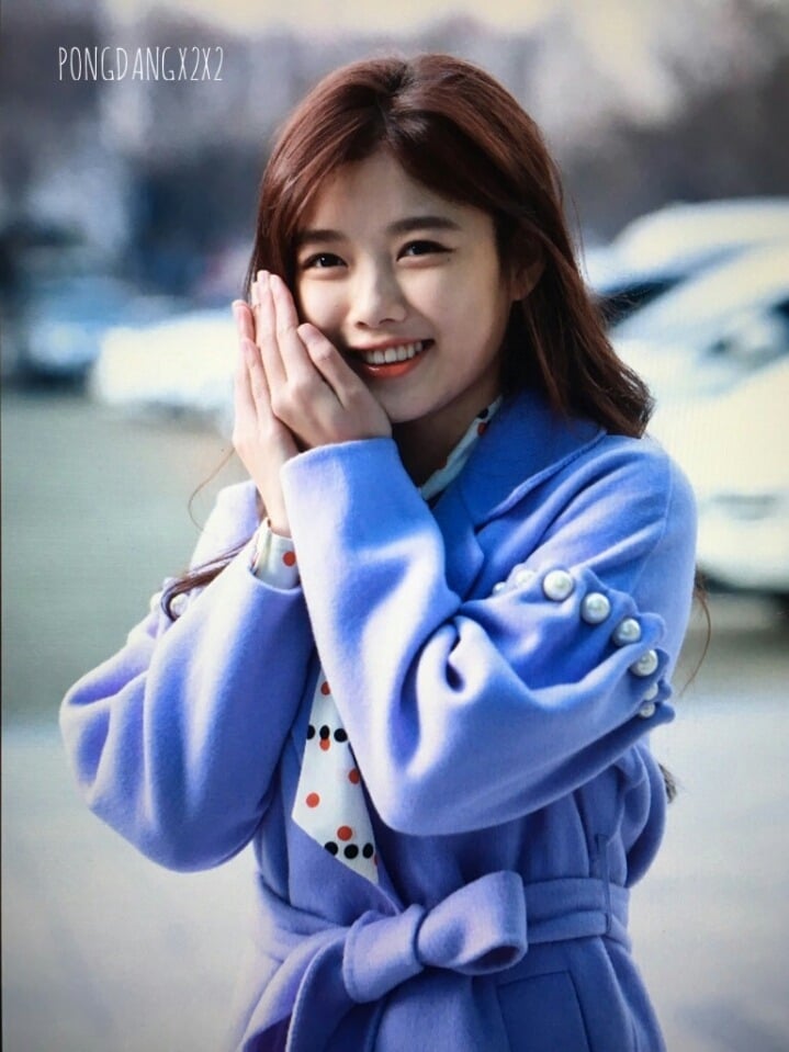 김유정 사랑니 뺐을때 얼굴 붓기 차이 | 인스티즈