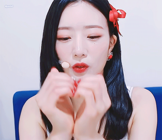 [에이핑크] 남극이라도 가고 싶은 마음이 들어서 보미 | 인스티즈