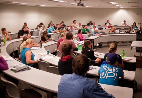 대학가면 다 이런강의실에서 수업듣는줄 알았음 | 인스티즈