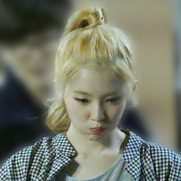 하얗고 청순한 여자.gif | 인스티즈