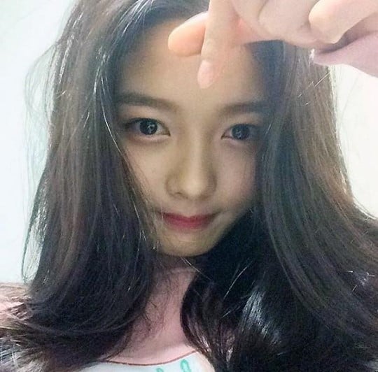 [김유정] 어릴때 모습 .jpg | 인스티즈