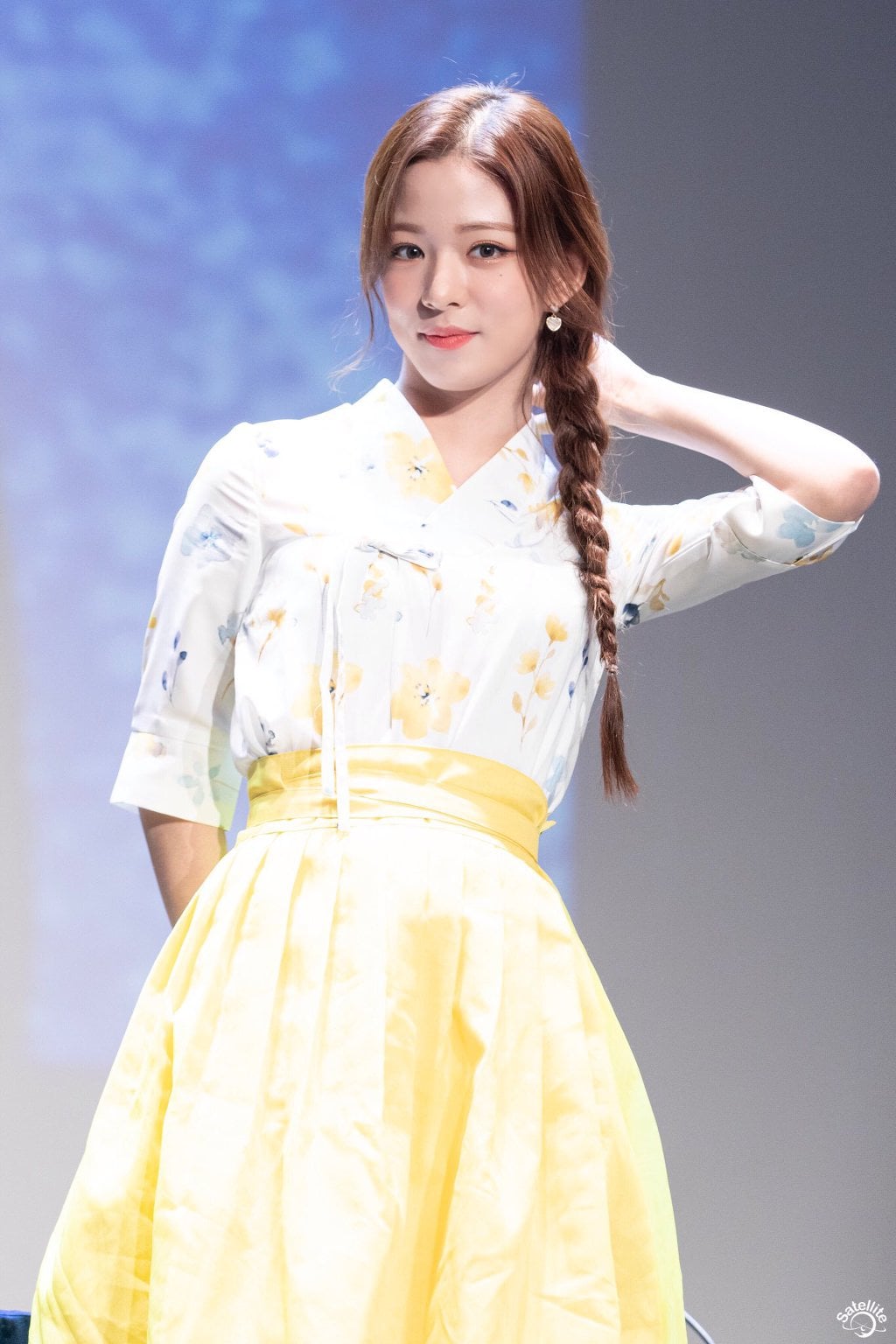 한복입은 프로미스나인 이채영.jpg | 인스티즈