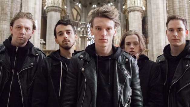 신비한 동물사전에 젊은 그린델왈드 역으로 재등장하는 제이미 캠벨 바우어 | 인스티즈