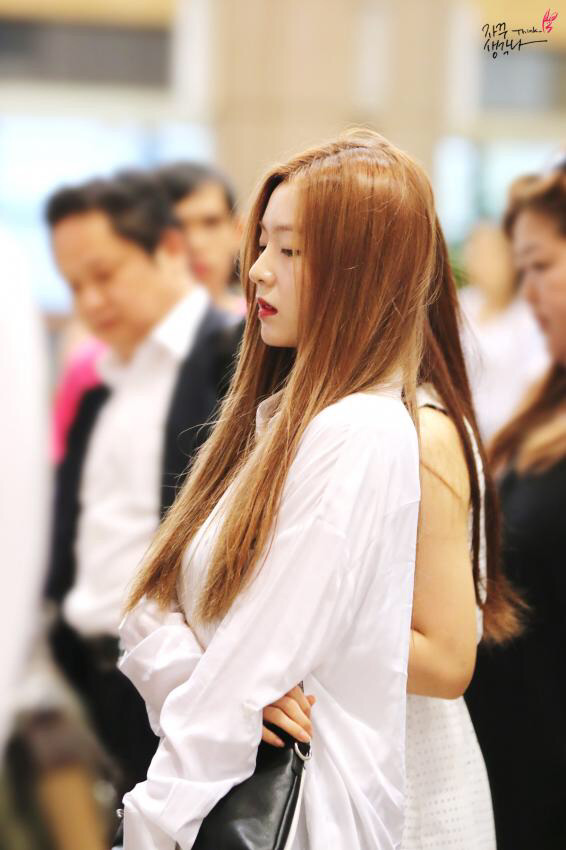 하얗고 청순한 여자.gif | 인스티즈