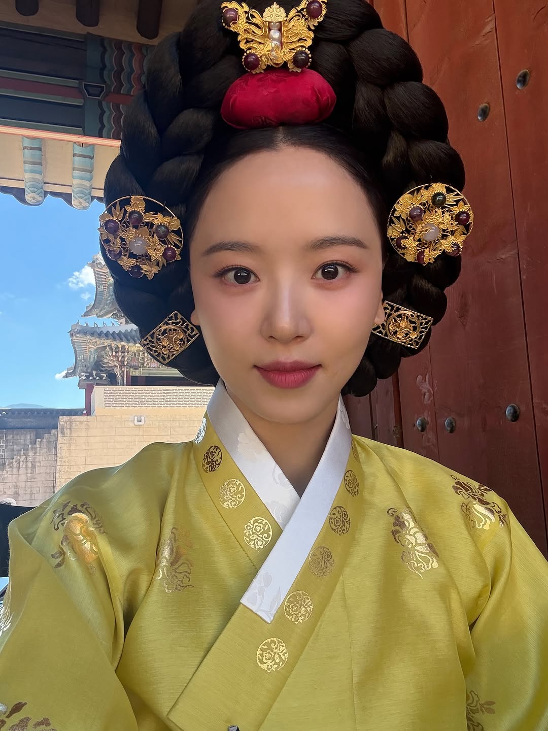 강한나가 연기한 강목주로 보는 '폭군의 셰프' 속 가채머리와 복식 | 인스티즈