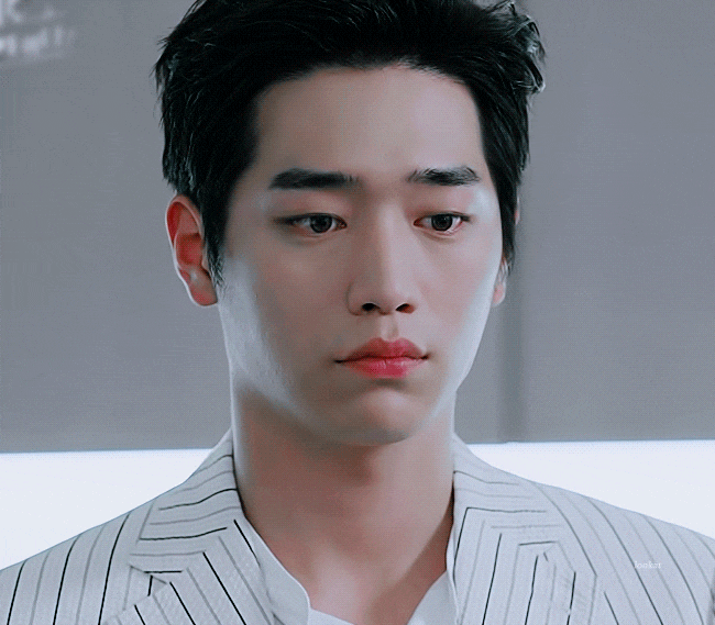 서강준 박보검 vs 박보검 서강준 골라보는 곱하기 글.gif | 인스티즈
