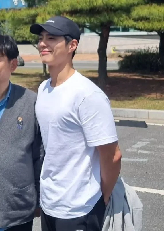 대학원 노비들이라면 공감해서 눈물난다는 오늘자 박보검 라이브방송... | 인스티즈