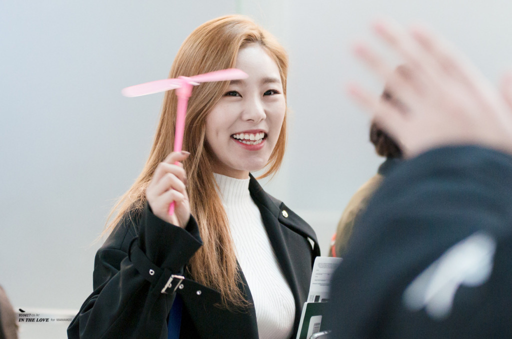 얼굴 막 쓰는 여자 아이돌 | 인스티즈