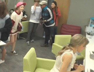 하얗고 청순한 여자.gif | 인스티즈