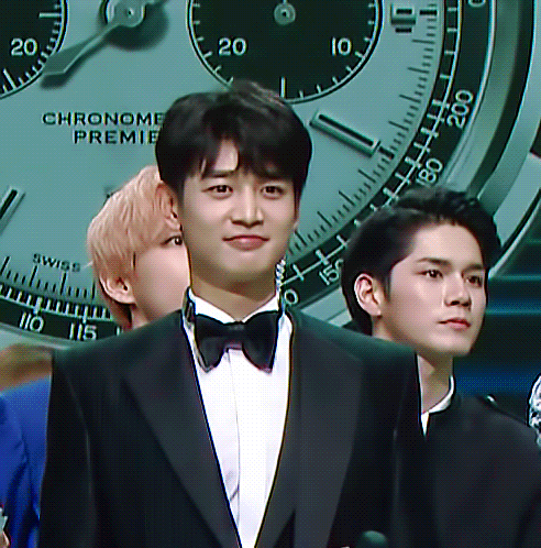차은우 vs 뷔 vs 민호 vs 옹성우 vs 민규 투샷짤.gif | 인스티즈