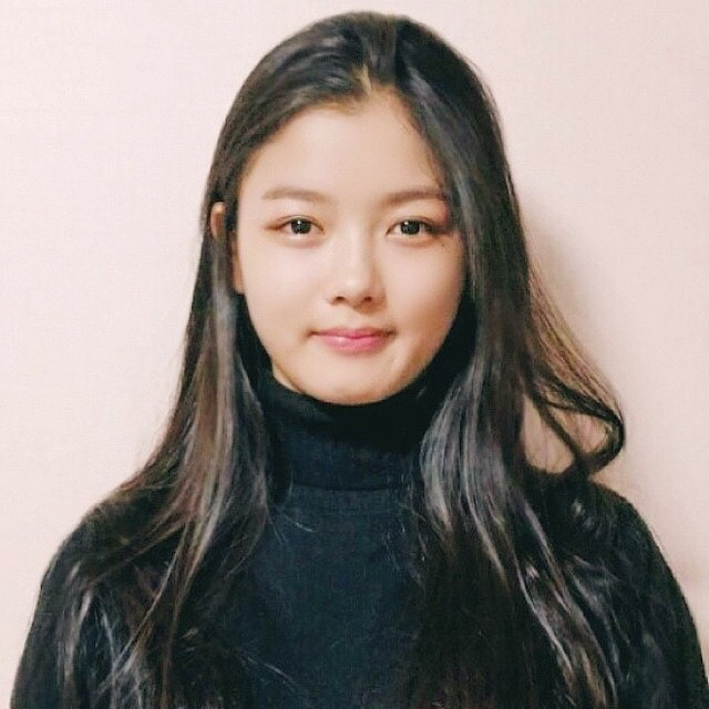 [김유정] 어릴때 모습 .jpg | 인스티즈