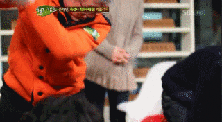 120109 (문재인) 힐링캠프 벽돌격파 도전!!!!.gif | 인스티즈