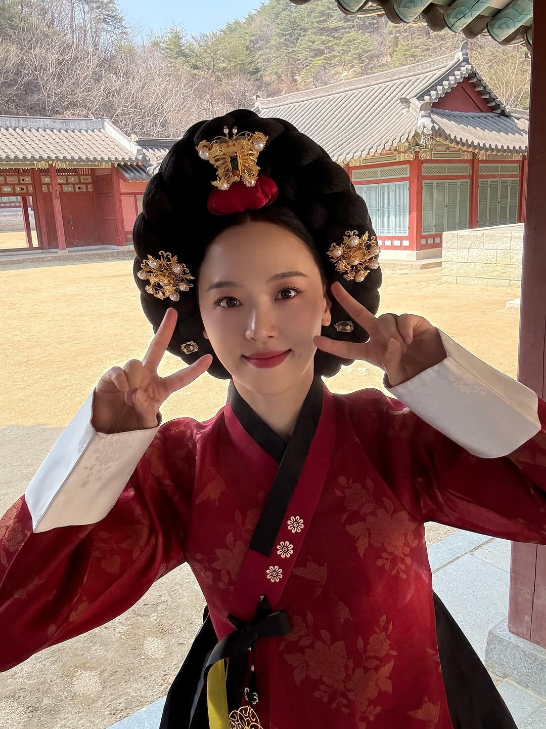 강한나가 연기한 강목주로 보는 '폭군의 셰프' 속 가채머리와 복식 | 인스티즈