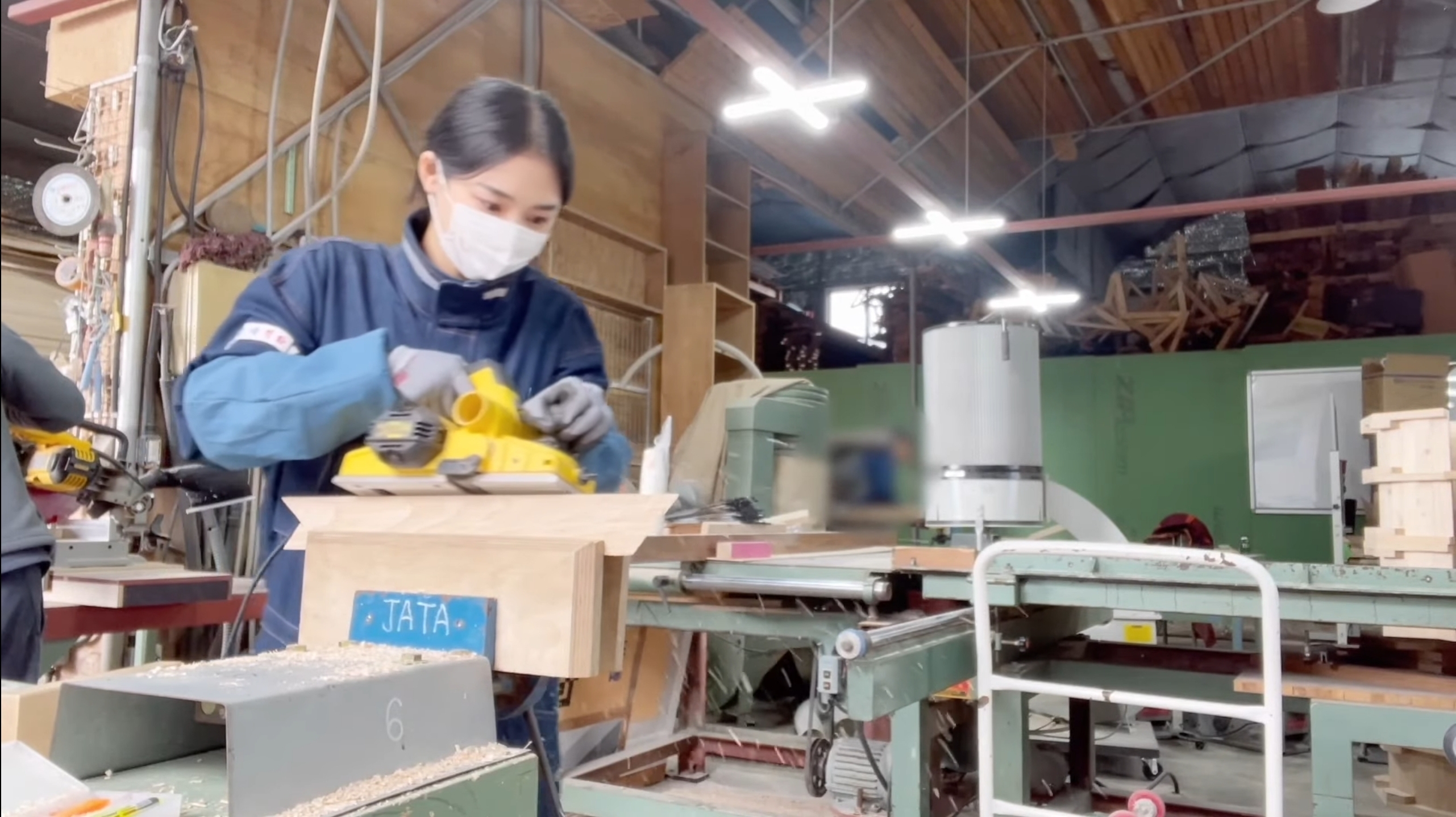 못하는게 없는 00년생 여성 유튜버,, | 인스티즈