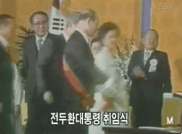 [영화택시운전사] 영화에 나오지 않은 위르겐 힌츠페터 기자의 뒷이야기.GIF | 인스티즈