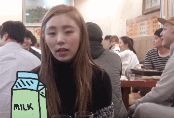 얼굴 막 쓰는 여자 아이돌 | 인스티즈