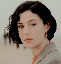 [모니카벨루치] 여신들중에 상여신 헤라에 해당되는 이탈리아 인간 문화재 | 인스티즈