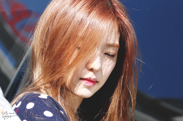 하얗고 청순한 여자.gif | 인스티즈